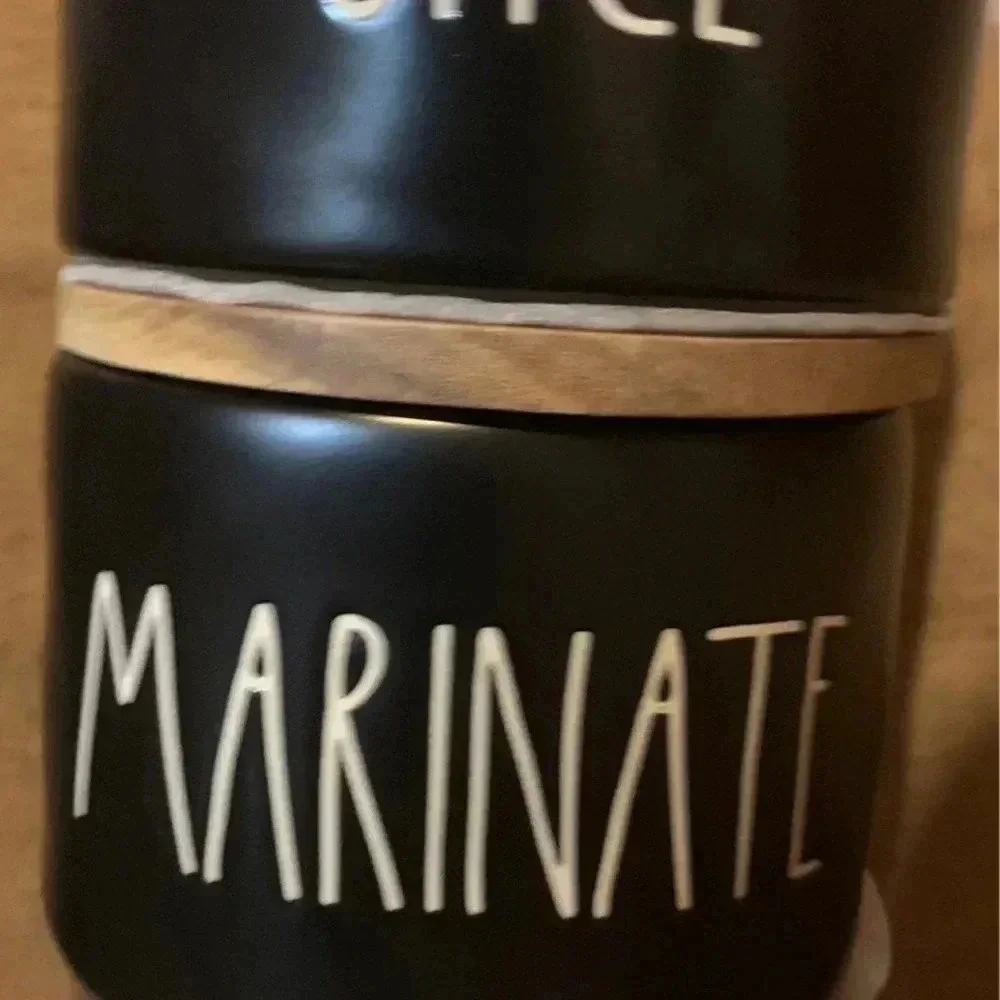 Rae Dunn Black Stackable Spice Marinate‎ Rub Set